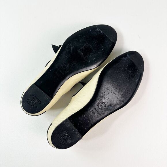 CHANEL Beige Black Cap Toe Leather CC Logo Ballet Flats Size 38.5 Mary Jane Bow - Picture 14 of 16